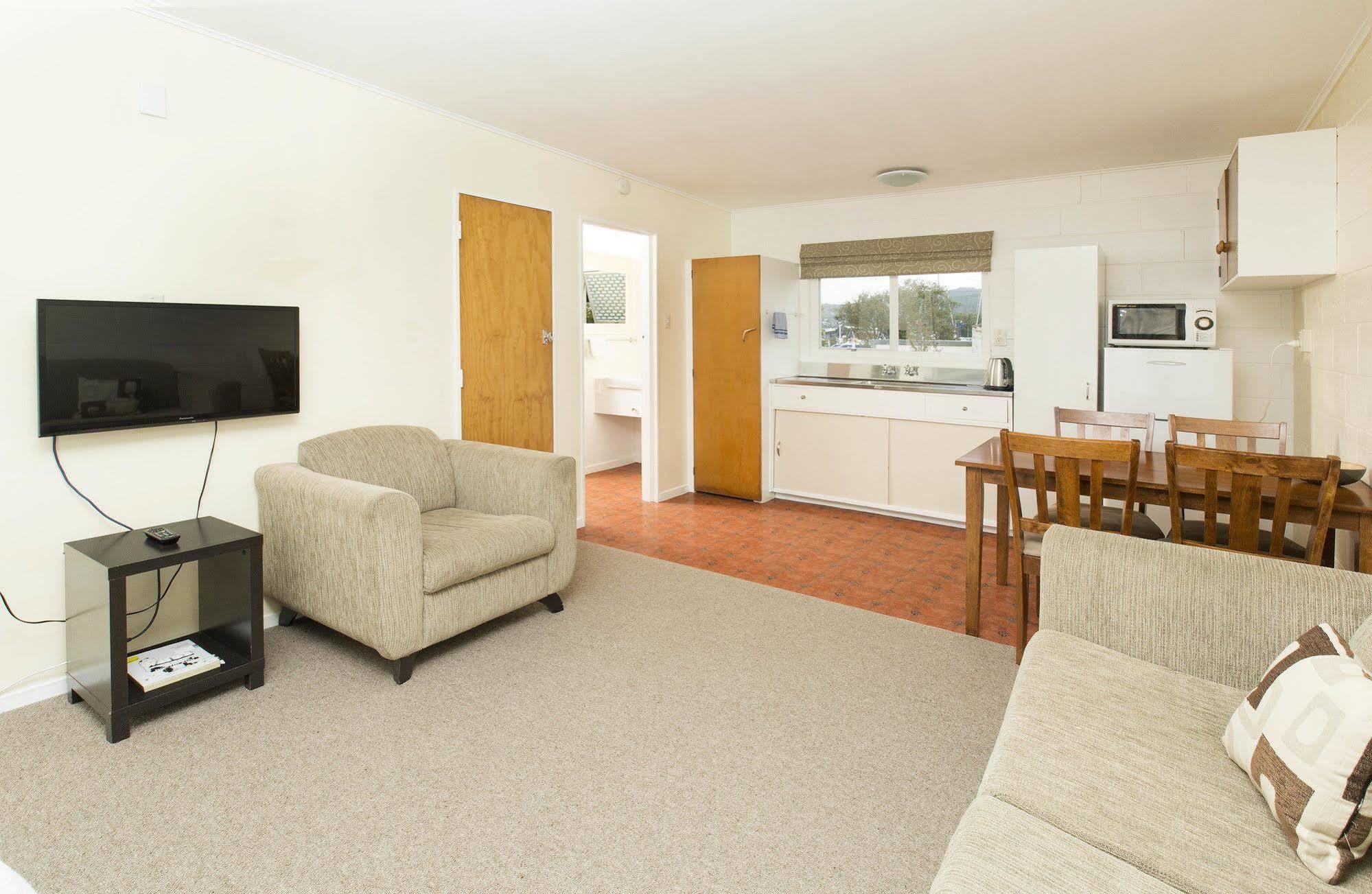 Marina Court Motel & Apartments Whangarei Exterior foto